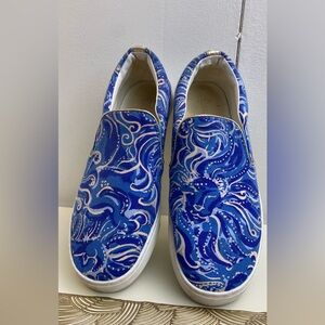 Lilly Pulitzer Blue and White Slip On Deck Sneakers Women Size 10